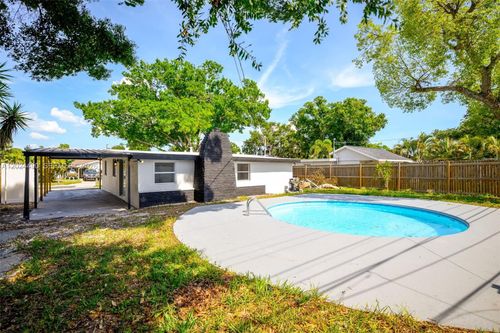 9596 Groveland St, SEMINOLE, FL, 33772-2941 | Card Image
