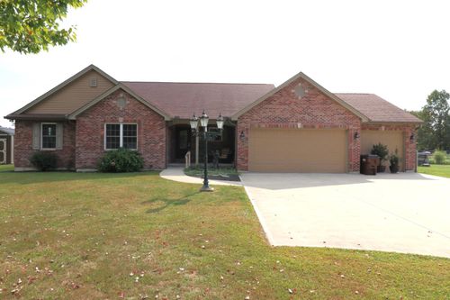 9032 E Edgewood Ln, Sunman, IN, 47041-7567 | Card Image