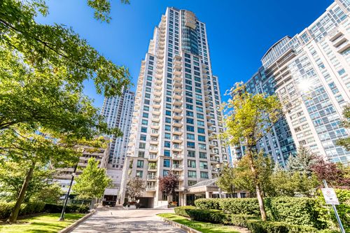 702-21 Hillcrest Ave, North York, ON, M2N7K2 | Card Image