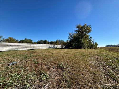 3002 Airport Blvd, Houston, TX, 77051-4102 | Card Image