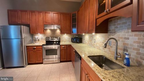 apt-101-11620 Ivystone Ct, RESTON, VA, 20191-2416 | Card Image