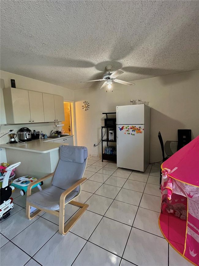 857 W 79 Th Pl, House other with 3 bedrooms, 3 bathrooms and null parking in Hialeah FL | Image 23