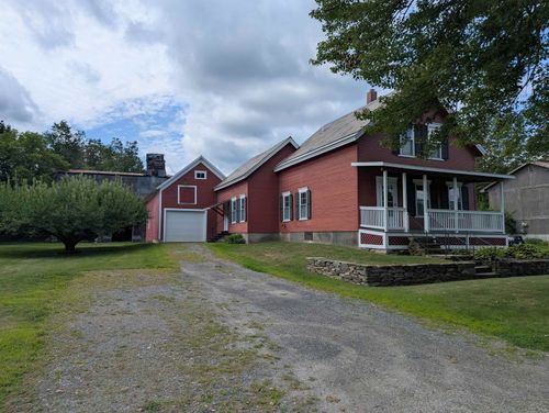 447 Elm St, Chester, VT, 05143-9347 | Card Image