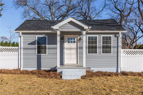 1517 Skeet Club Rd, High Point, NC, 27265-9530 | Card Image