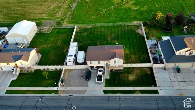 2400 , Syracuse, UT 84075
