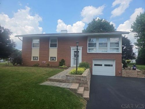 1244 Erickson Dr, Johnstown, PA, 15904-3733 | Card Image