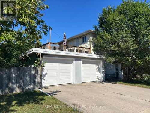 228 E 25th St, Hamilton, ON, L8V3A5 | Card Image