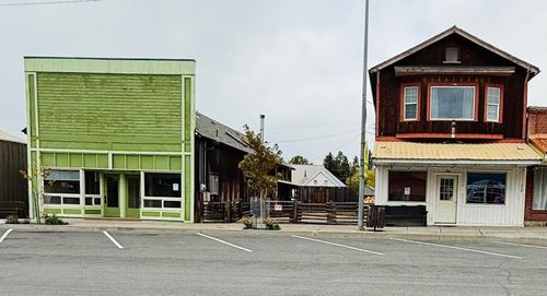 142 John Day Hwy, Prairie City, OR, 97869 | Card Image