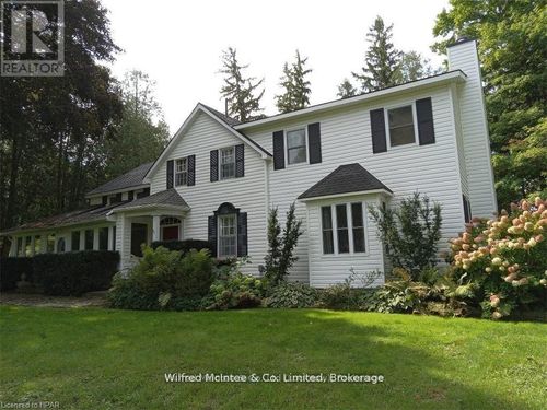 83 Duncan St, Bluevale, ON, N0G1G0 | Card Image