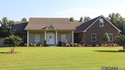41466 Pertuis Acres Rd, Gonzales, LA, 70737-3004 | Card Image