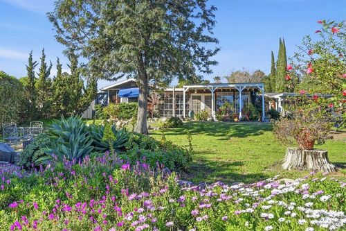 145 Barhaven Ln, Fallbrook, CA, 92028-3001 | Card Image