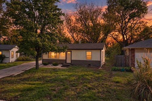 1942 S Custer, Wichita, KS, 67213 | Card Image