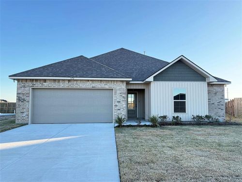 173 Briar Ct, Sulphur, LA, 70665-8785 | Card Image