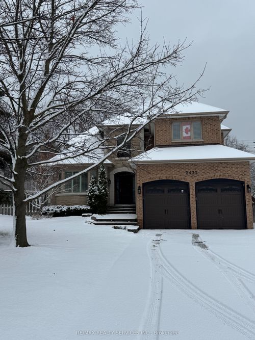2432 Marisa Crt, Mississauga, ON, L5K2P5 | Card Image