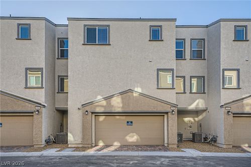 3549 Reserve Ct, Las Vegas, NV, 89129-7152 | Card Image