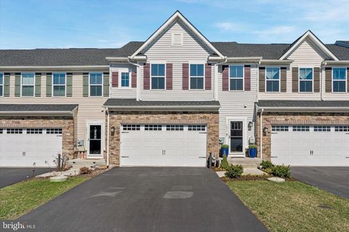 1094 Moscariello, ROYERSFORD, PA, 19468 | Card Image