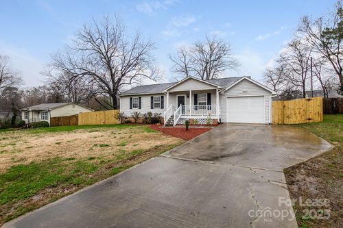 604 Powerline Ave, Belmont, NC, 28012-4061 | Card Image