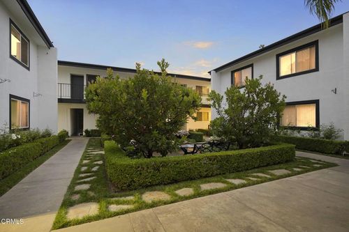 1381 E Santa Clara St, Ventura, CA, 93001-3245 | Card Image