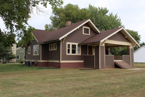 418 W Washington St, Lake City, IA, 51449-1651 | Card Image