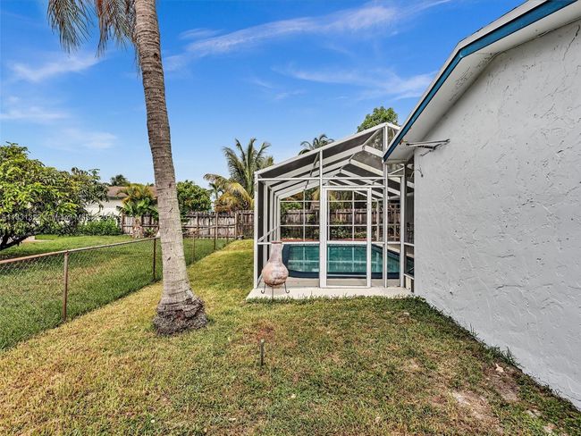 8970 Johnson St, House other with 3 bedrooms, 2 bathrooms and null parking in Pembroke Pines FL | Image 43