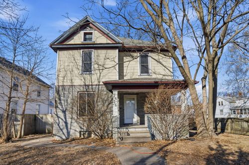 2626 Brady St, Davenport, IA, 52803-1516 | Card Image