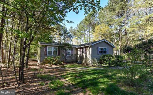 28670 Woodcrest Dr, Harbeson, DE, 19951-2954 | Card Image