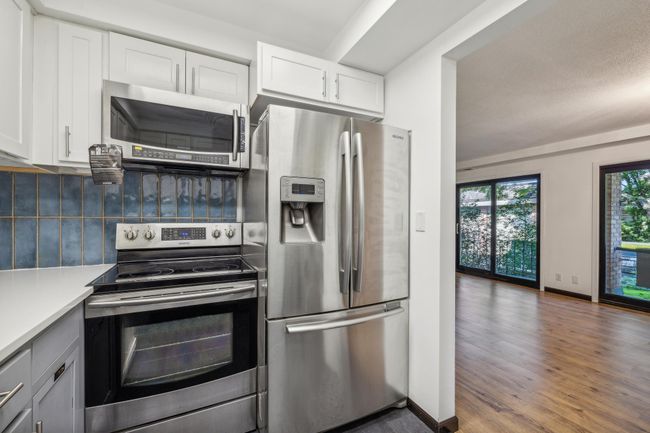 Kitchen | Image 12