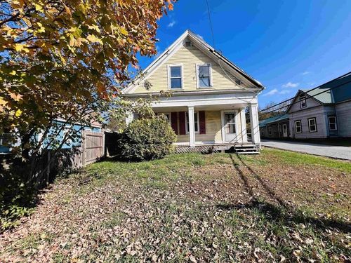 19 Hill St, St. Johnsbury, VT, 05819-9250 | Card Image