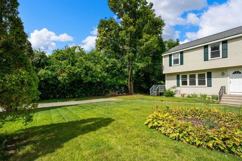 9-9 Webster St, Douglas, MA, 01516-2250 | Card Image