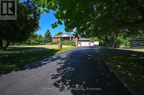 156 Bay Rd, Lombardy, ON, K0G1L0 | Card Image