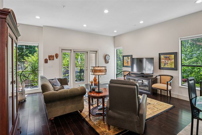 APT-32 - 4111 Newton Ave, Condo with 2 bedrooms, 3 bathrooms and null parking in Dallas TX | Image 15