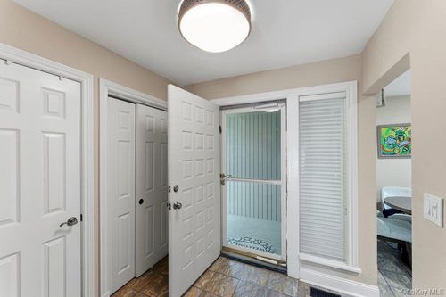 76 Estate Dr, Jericho, NY, 11753-2817 | Card Image