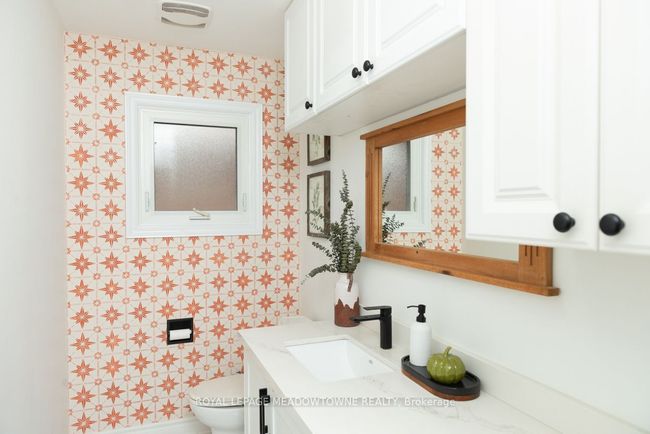 32 Clarridge Crt, House other with 4 bedrooms, 3 bathrooms and 2 parking in Brampton ON | Image 5