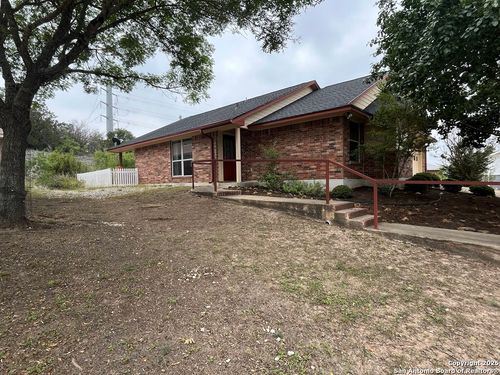 458 Vicksburg Ave, Kerrville, TX, 78028-2773 | Card Image