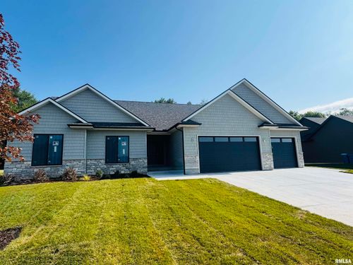 313 Linda Ln, Riverdale, IA, 52722-3274 | Card Image