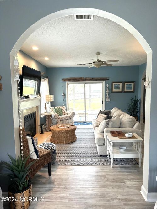 1727 W Sandridge Ct Sw, Ocean Isle Beach, NC, 28469-5775 | Card Image