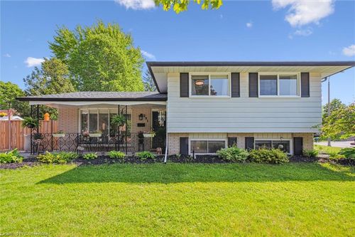 291 Parkmount Dr, Waterloo, ON, N2L4M9 | Card Image