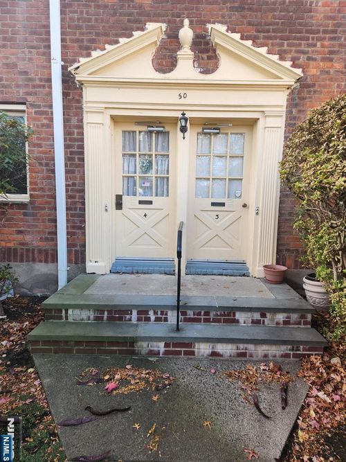 apt-3a-50 S 1st St, Bergenfield, NJ, 07621-2553 | Card Image