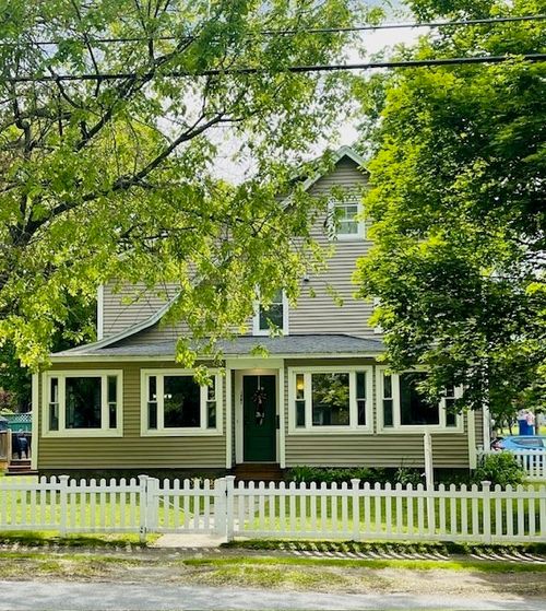 127 Carson Ave, Dalton, MA, 01226-1526 | Card Image