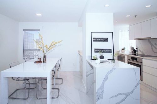 1060 Alberni St, Vancouver, BC, V6E4K2 | Card Image