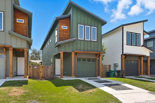 1958 E Crockett St, San Antonio, TX, 78202-3111 | Card Image