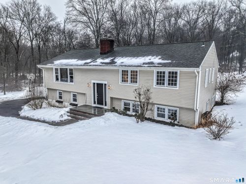 221 Catalpa Rd, Wilton, CT, 06897-2022 | Card Image