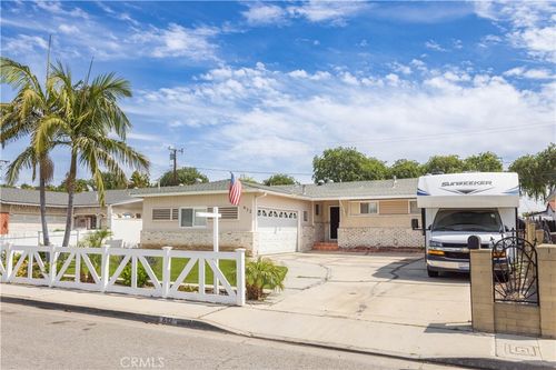 612 Newkirk Ave, Fullerton, CA, 92832-2520 | Card Image