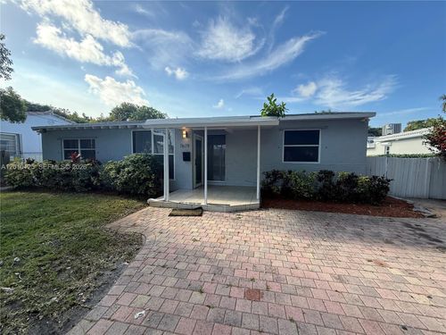 1619 Shenandoah St, Hollywood, FL, 33020-2243 | Card Image