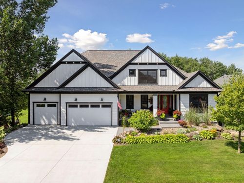 6291 Red Fox Rd, Lino Lakes, MN, 55014-1669 | Card Image