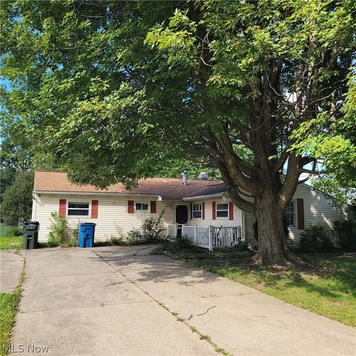 7366 Chennault Drive, North Ridgeville, OH, 44039 | Card Image