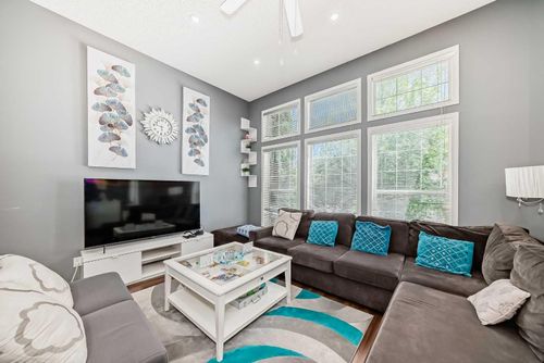 12 Taravista Cres Ne, Calgary, AB, T3J4N9 | Card Image