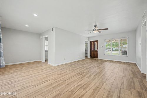 7801 N 17th Drive, Phoenix, AZ, 85021 | Card Image