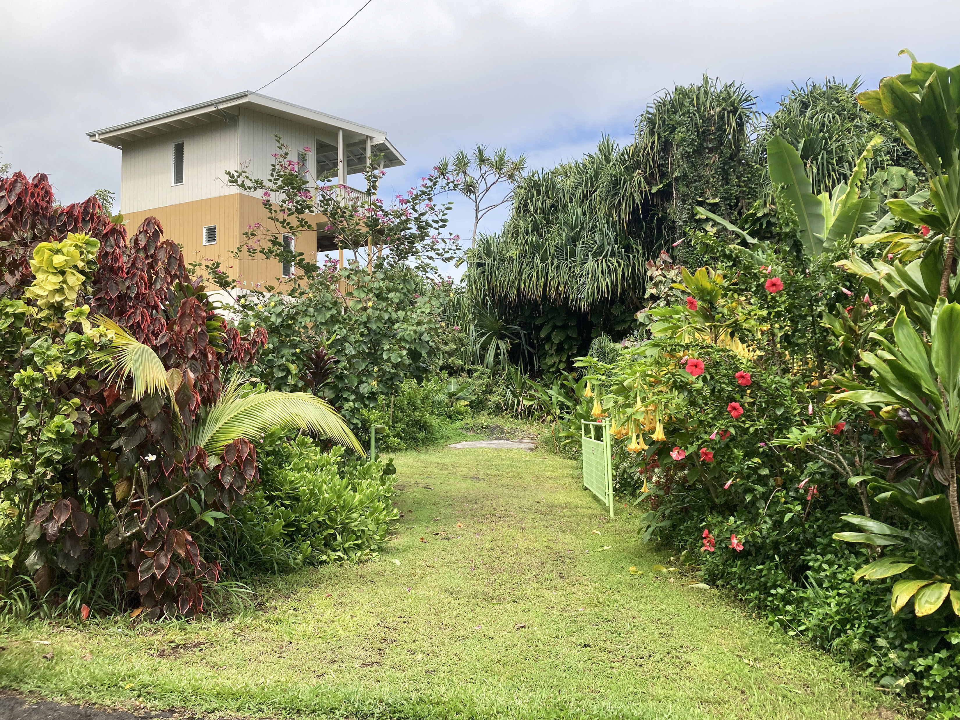 Kamakoa St, Pahoa, HI 96778