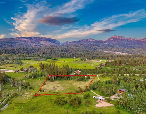 14055 Deerfield Rd, Mccall, ID, 83638 | Card Image